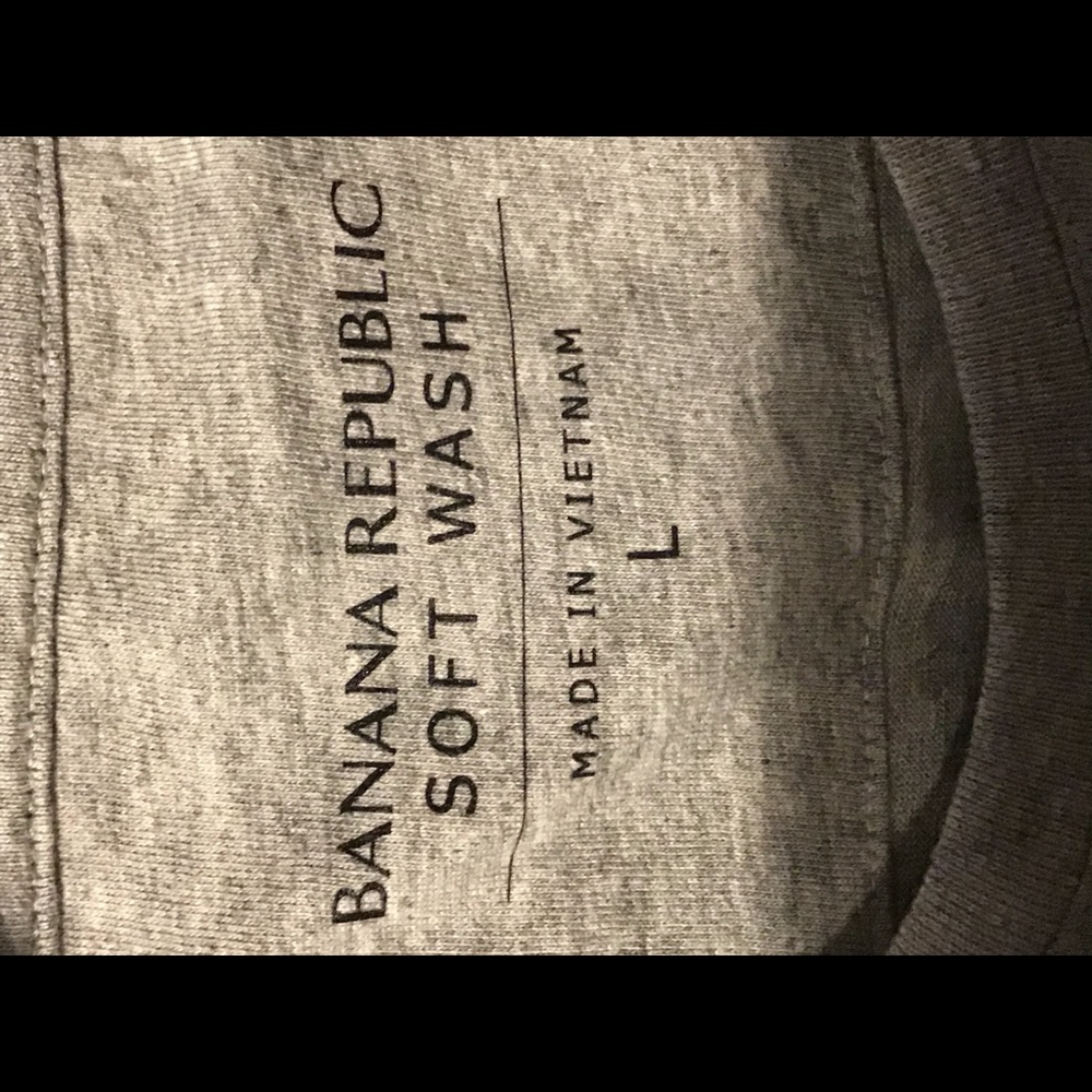 Banana Republic More Love Pride T-Shirt (NWOT) - Picture 3 of 6